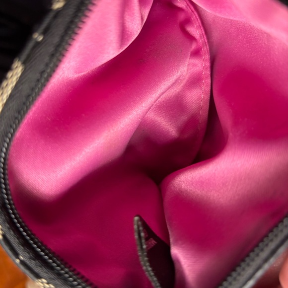 Coach Poppy 2010 Shimmer Heart Flowers Wristlet - Picture 3 of 5